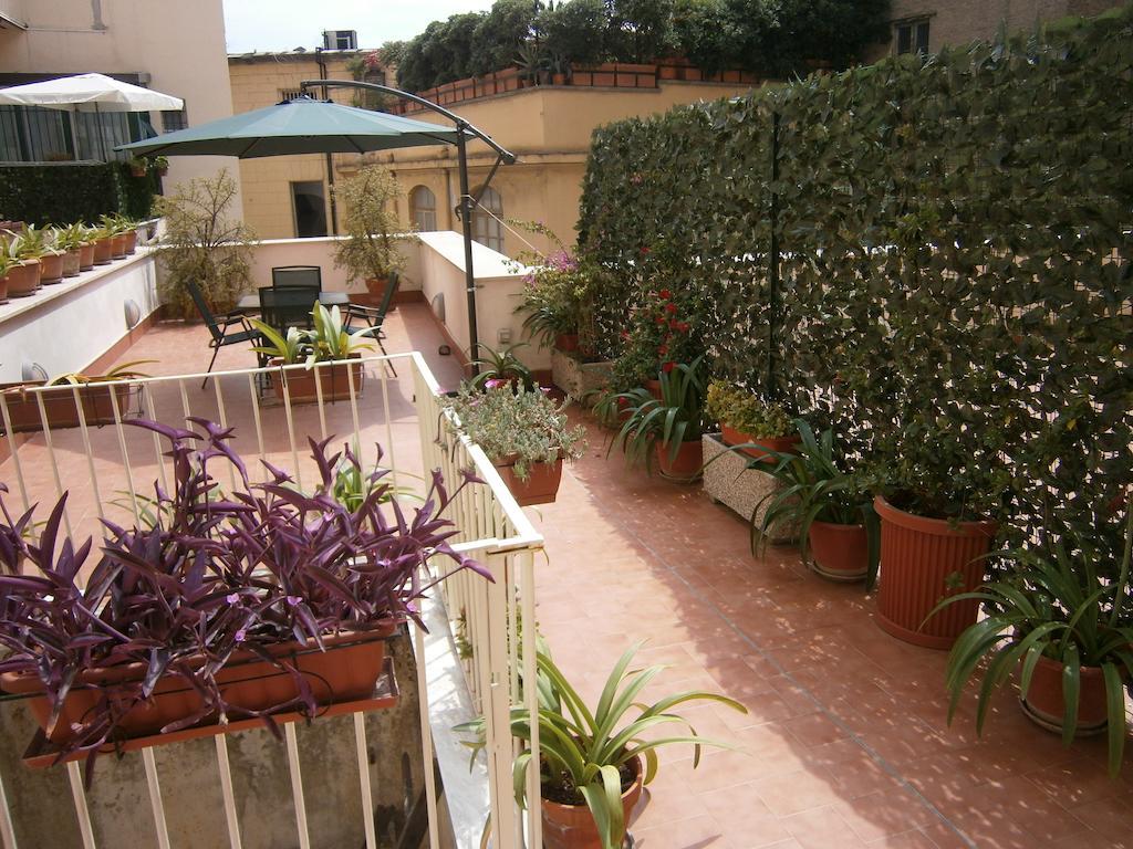 Apartmán Il Giglio Rosso Neapol Pokoj fotografie