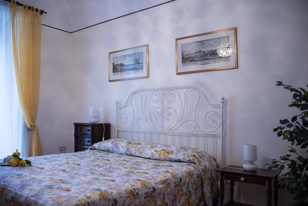 Apartmán Il Giglio Rosso Neapol Pokoj fotografie
